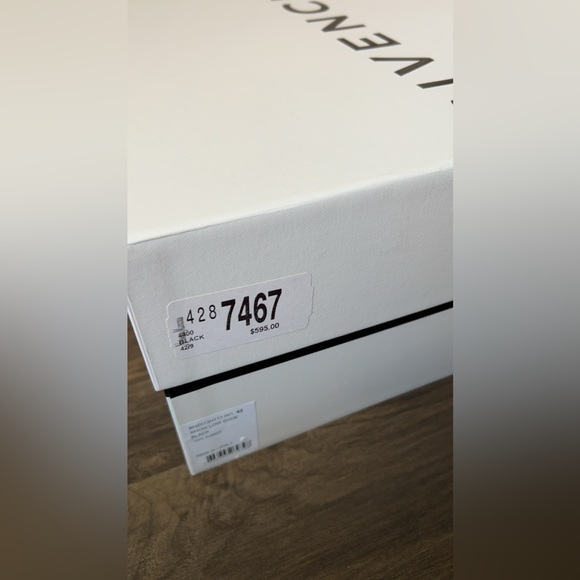 Givenchy
Men's Monumental Mallow Low-Top Matte Rubber Sneakers - Picture 1 of 5